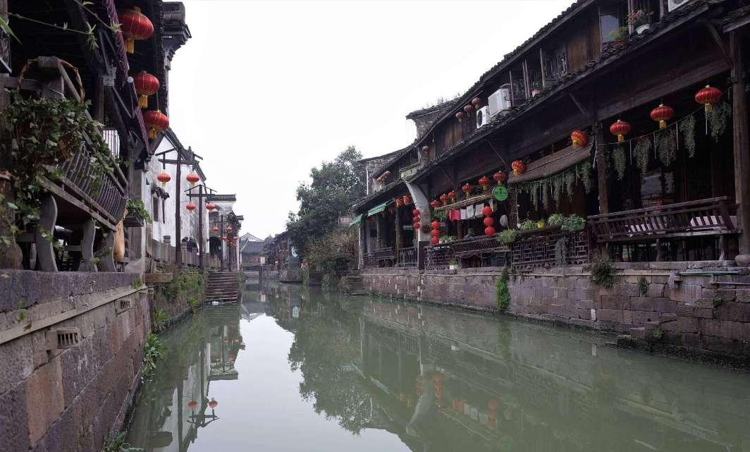 解答疑惑,尽在不小心把朋友用红油泼了一身怎么哄?!